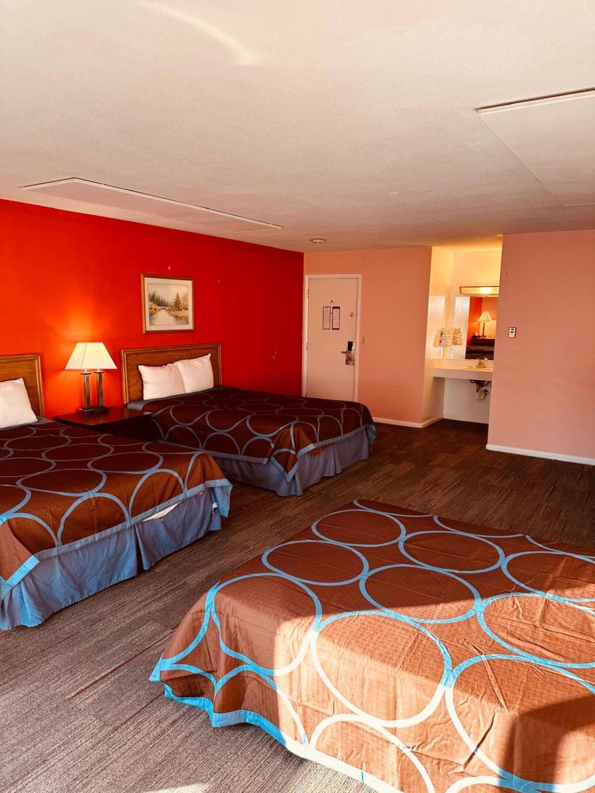 Amerivu Inn & Suites - St Croix Falls Saint Croix Falls Esterno foto