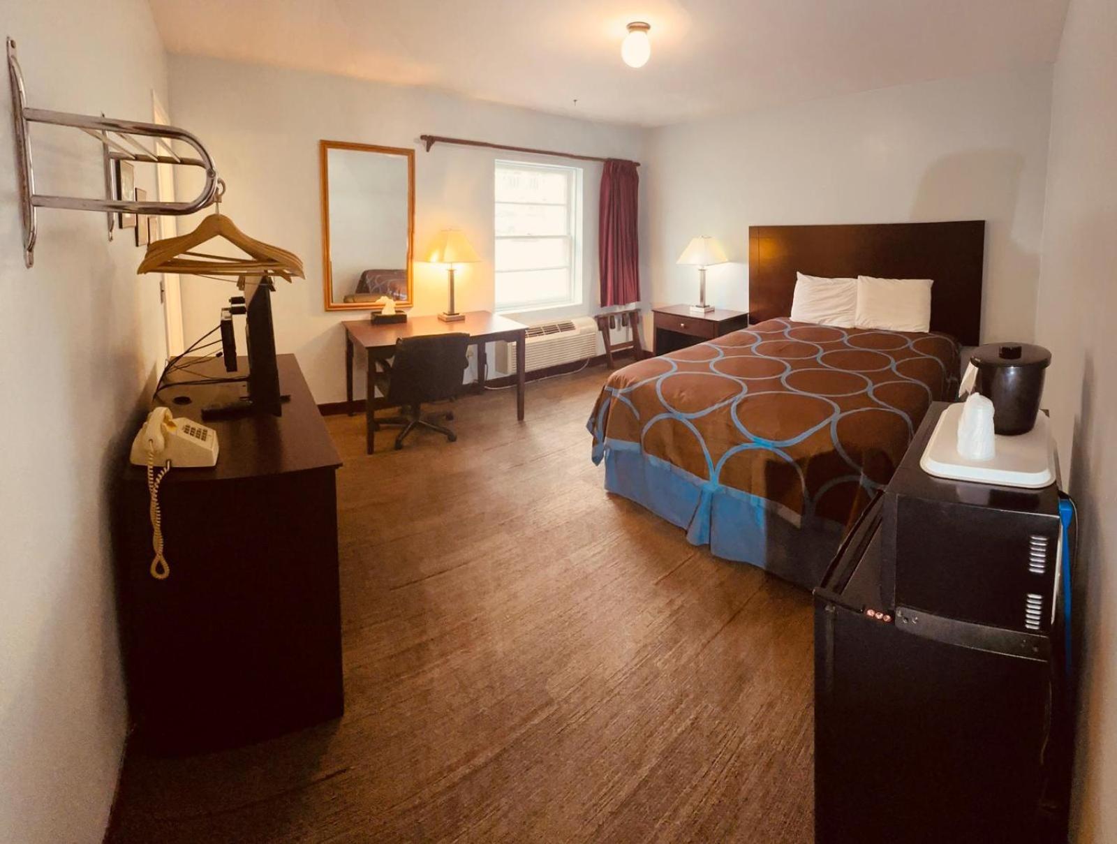 Amerivu Inn & Suites - St Croix Falls Saint Croix Falls Esterno foto