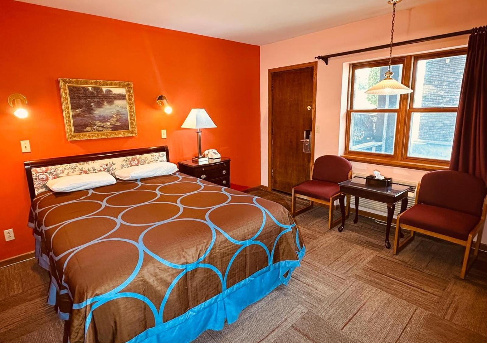 Amerivu Inn & Suites - St Croix Falls Saint Croix Falls Esterno foto