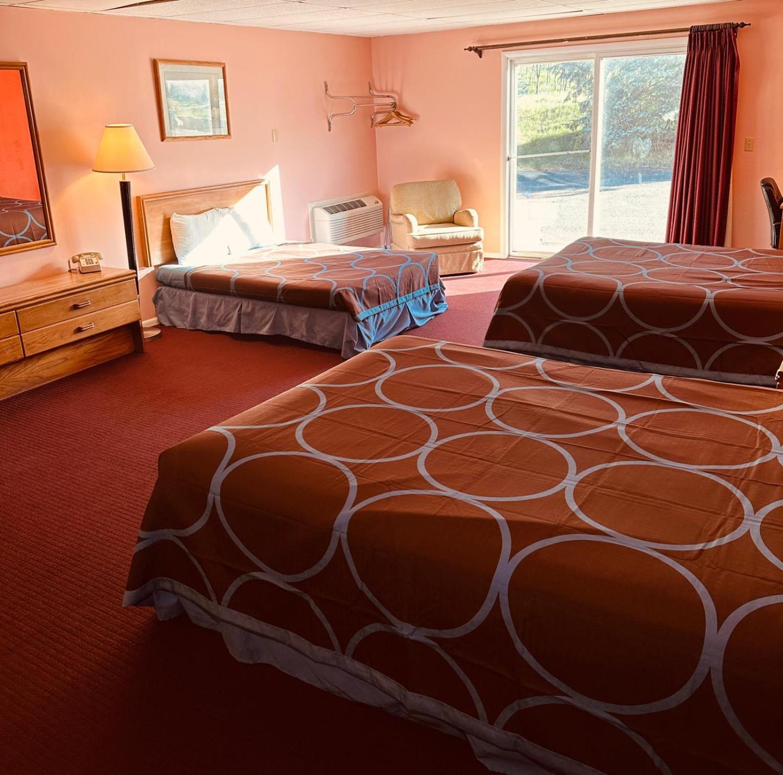 Amerivu Inn & Suites - St Croix Falls Saint Croix Falls Esterno foto